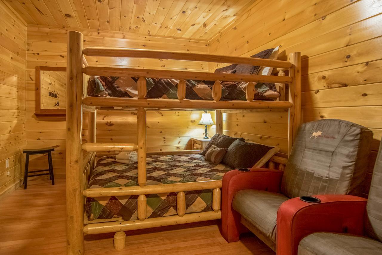 Moose Hollow Lodge Pigeon Forge Bagian luar foto